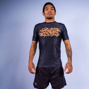 Scramble Rashguard Hanzi Gold