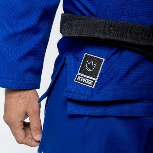 Kingz BJJ Gi The One blå inkl. vitt bälte Rebelz